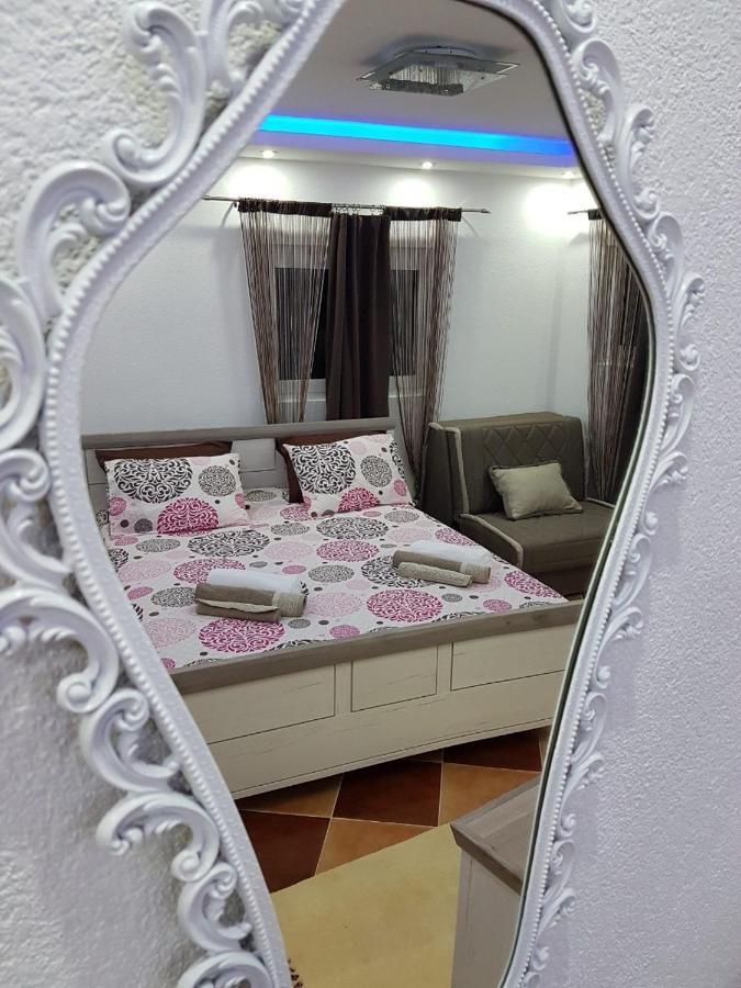 Sunshine Apartment With Private Pool And Parking Kotor Dış mekan fotoğraf