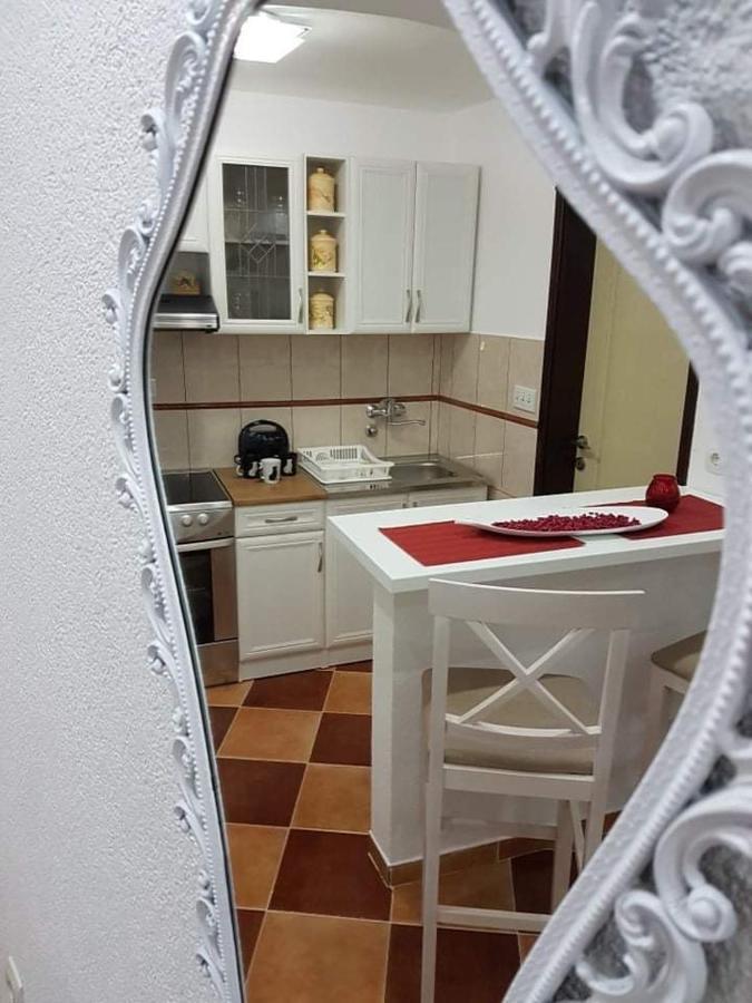 Sunshine Apartment With Private Pool And Parking Kotor Dış mekan fotoğraf