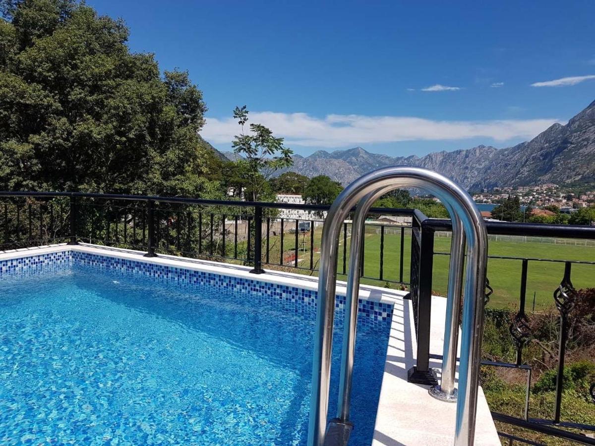 Sunshine Apartment With Private Pool And Parking Kotor Dış mekan fotoğraf