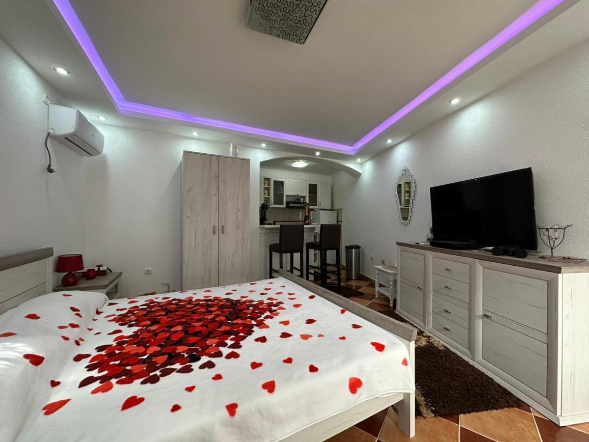 Sunshine Apartment With Private Pool And Parking Kotor Dış mekan fotoğraf
