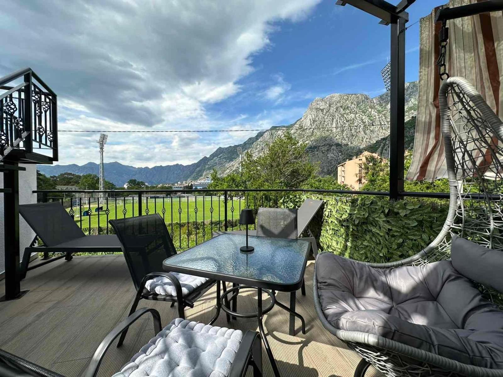 Sunshine Apartment With Private Pool And Parking Kotor Dış mekan fotoğraf
